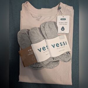 Vessi Bundle - Base T Shirt And 3 Gray No-Show Socks